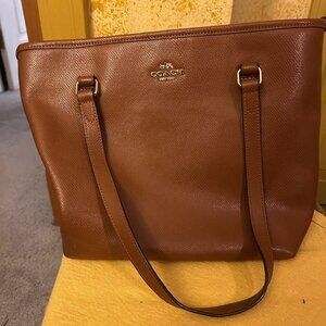 Coach Pebble Leather Bay Tote